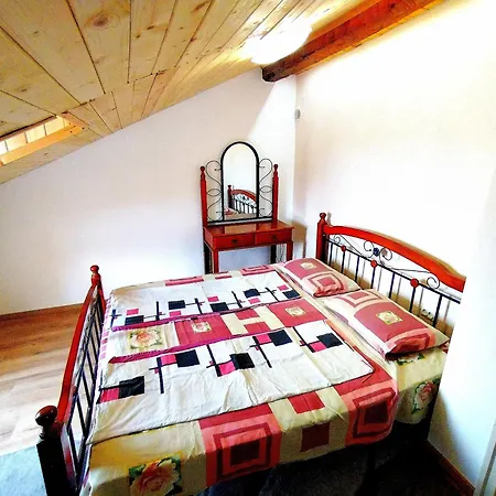 Budget With Breakfast #5 Apartamento Varna